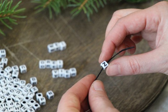 Flaschen mit den Zahlen beschriften,, © Weinviertel Tourismus Flaschen mit den Zahlen beschriften,, © Weinviertel Tourismus