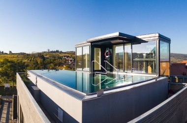 Rooftop-Pool im Althof Retz, © Althof Retz Rooftop-Pool im Althof Retz, © Althof Retz