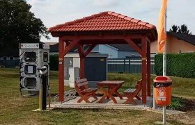 Radlrast mit Radservicestation, © Gemeinde Hauskirchen Radlrast mit Radservicestation, © Gemeinde Hauskirchen