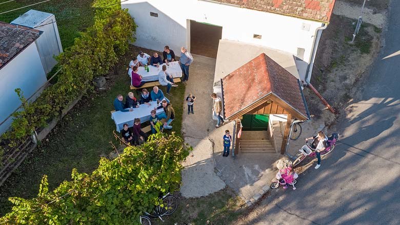 Keller-Wohlfühlplatz Großkadolz, © Initiative Pulkautal / Mödl Keller-Wohlfühlplatz Großkadolz, © Initiative Pulkautal / Mödl