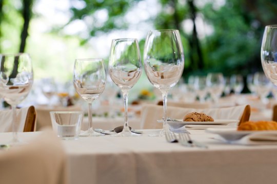 Tafeln im exklusiven Ambiente, © Weinviertel Tourismus / Wurnig Tafeln im exklusiven Ambiente, © Weinviertel Tourismus / Wurnig