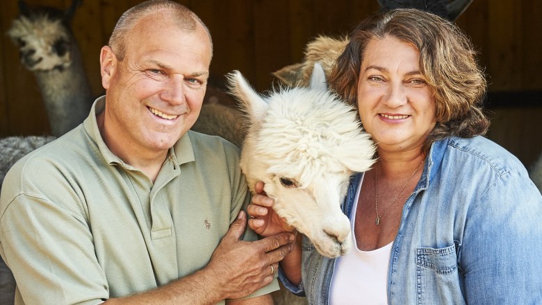 Doris and Michael Weyrer, Marchfeldmühle alpaca experience, © Alpakaerlebnis Marchfeldmühle Doris and Michael Weyrer, Marchfeldmühle alpaca experience, © Alpakaerlebnis Marchfeldmühle