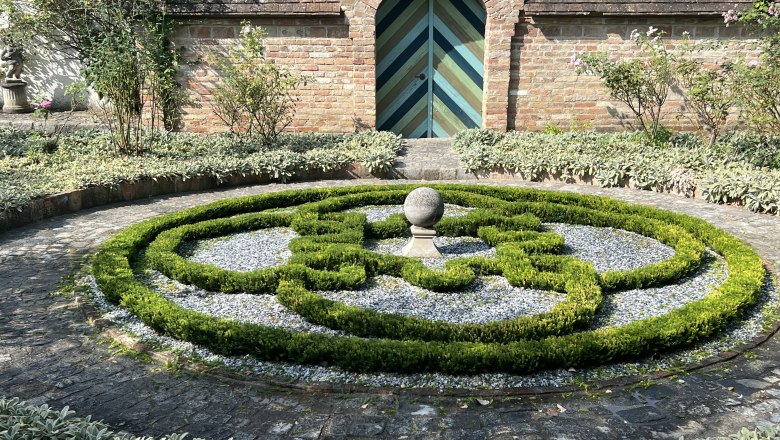 Enjoy nature in the garden, © Monika Köhler Enjoy nature in the garden, © Monika Köhler