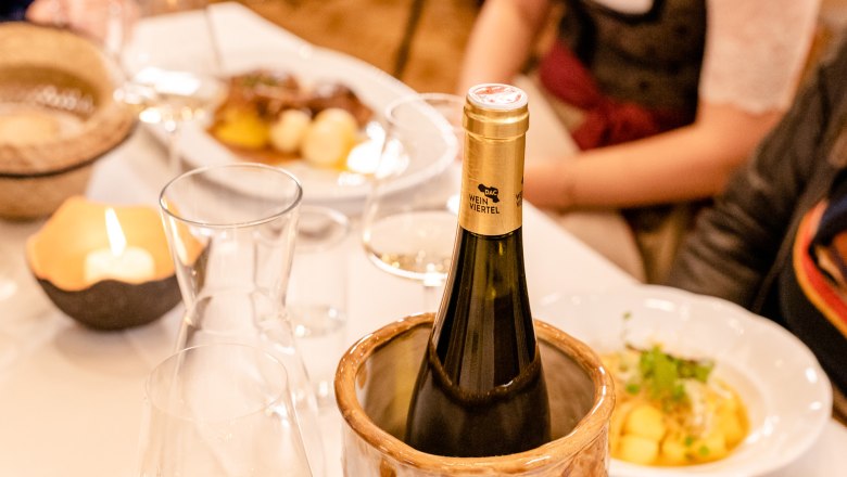 Weinviertel DAC Reserve am Festtagstisch, © Andrea Krahofer goldschatzfotografie Weinviertel DAC Reserve am Festtagstisch, © Andrea Krahofer goldschatzfotografie