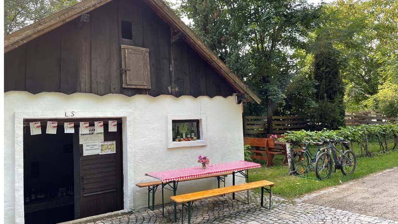 Rastplatz'l, © Weinbau - Buschenschank Familie Satzinger Rastplatz'l, © Weinbau - Buschenschank Familie Satzinger