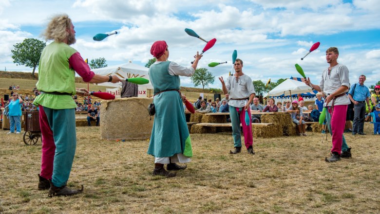 Jongleure, © Marktgemeinde Jedenspeigen Jongleure, © Marktgemeinde Jedenspeigen