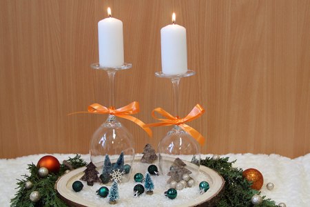 Weihnachtliche Kerzenständer aus Weingläsern, © Weinviertel Tourismus