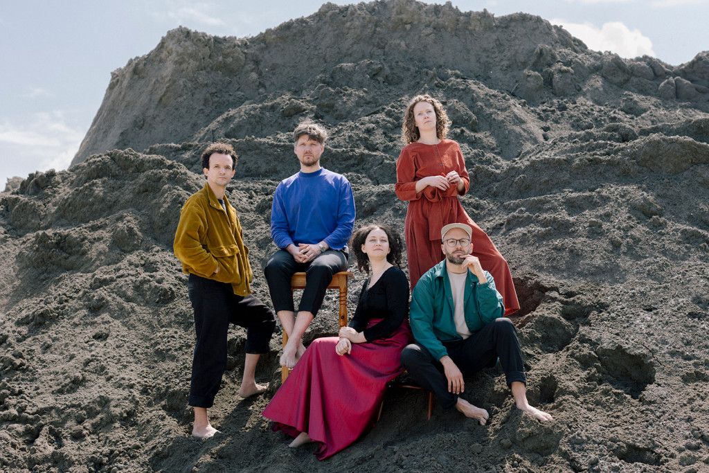Ensemble SOIL - Ralph Mothwurf, Simon Zöchbauer, Flora Geißelbrecht, Anna Koch, David Six (v.l.n.r.)