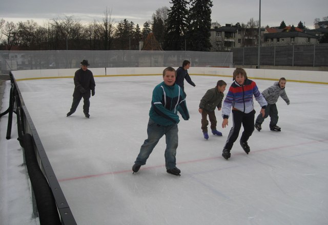 Kinder am Eislaufplatz in Eggenburg, © Stadtgemeinde