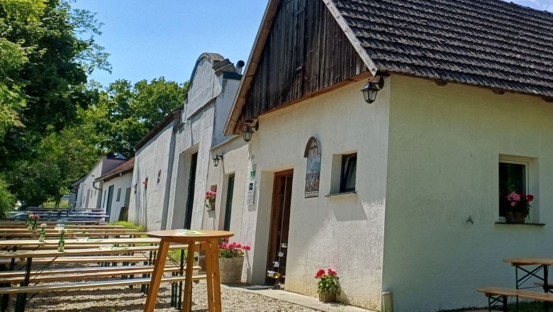 Heuriger in der Kellergasse, © Weingut Vielnascher
