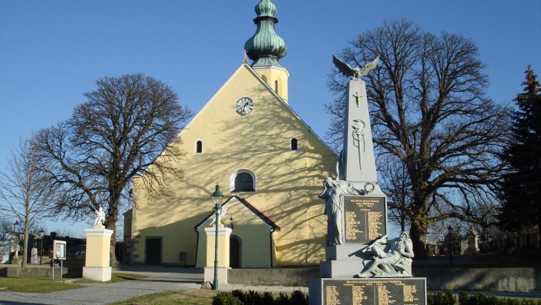 Pfarrkirche des heiligen Hippolyt, © Gemeinde Harmannsdorf-Rückersdorf