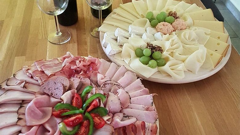 Köstlichkeiten bei der Schrattwirtin