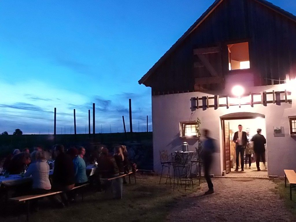 Buschenschank Pamperl in der Hundsbergkellergasse