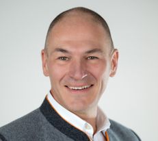 Portrait von Hannes Steinacker