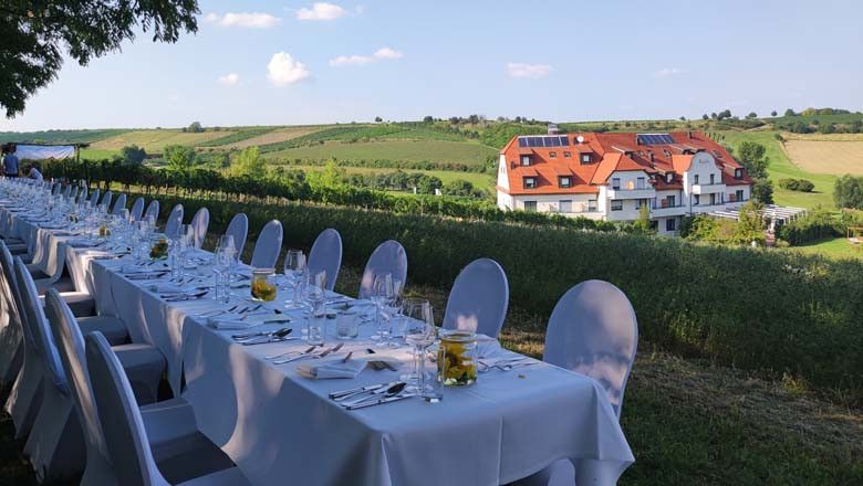 Tafeln im Weinviertel