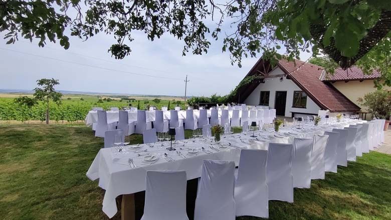 Tafeln im Weinviertel