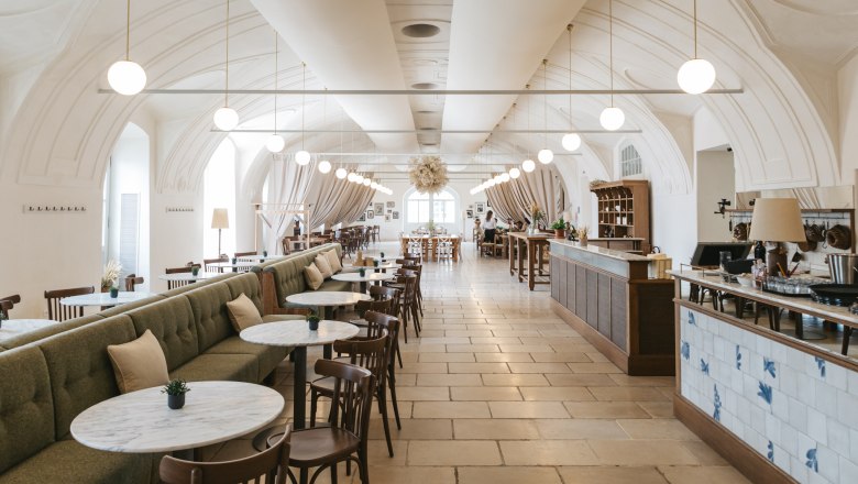 Restaurant Kr&auml;utergarten Schloss Hof, &copy; SKB