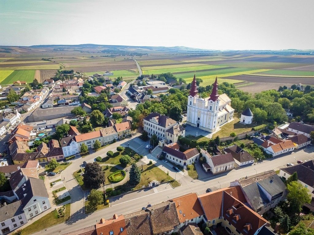 Wunderschönes Ambiente am Hauptplatz von Wullersdorf