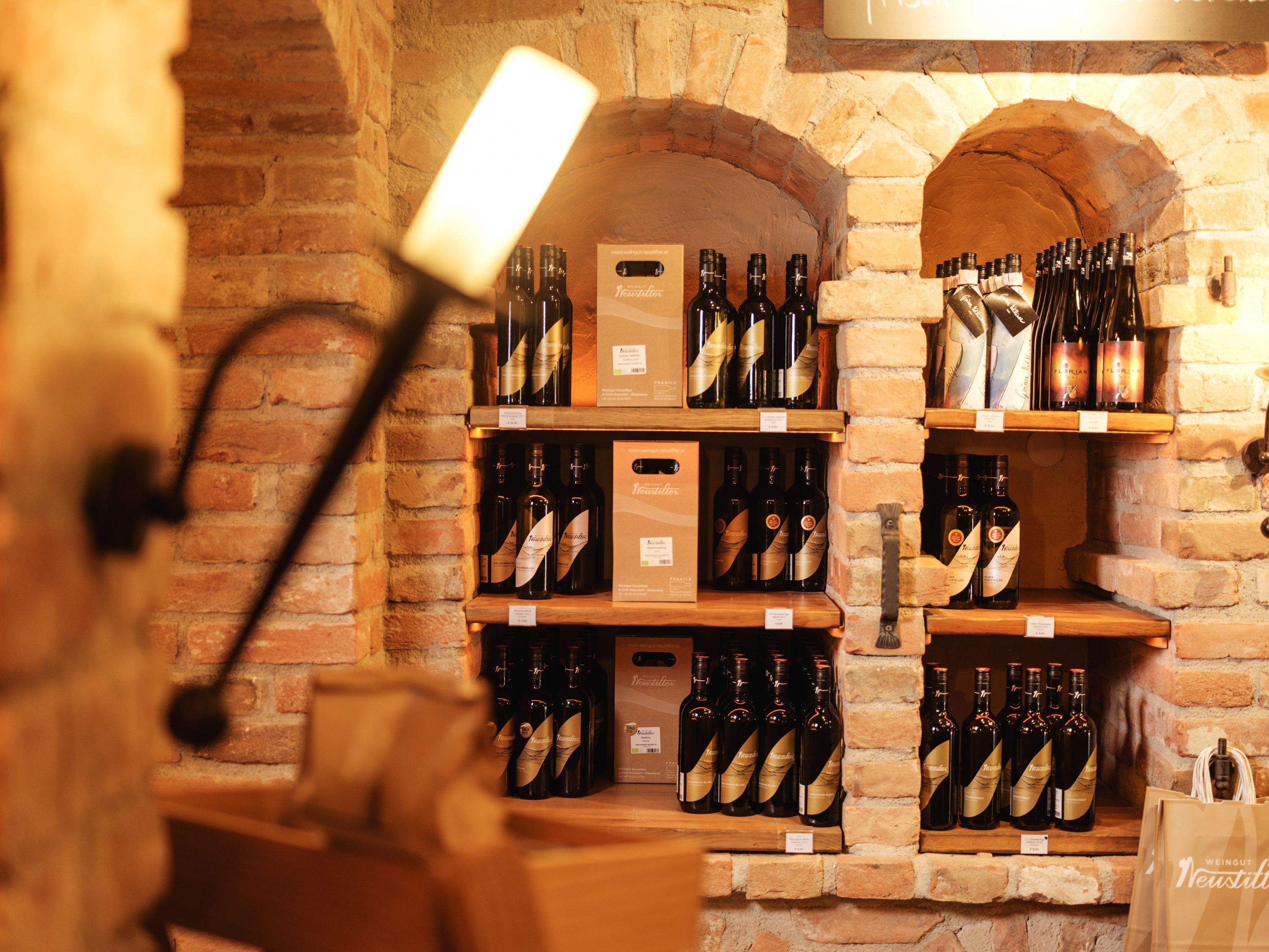 Poysdorf_Wein.Restaurant Neustifter(c)WTG_Michael Reidinger (24)