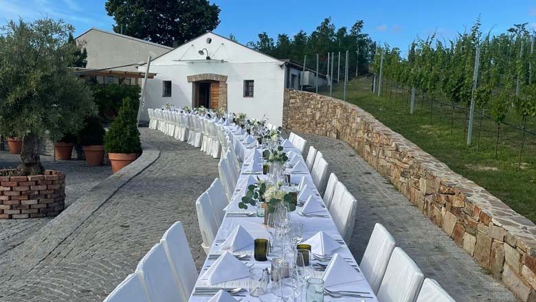 Tafeln im Weinviertel