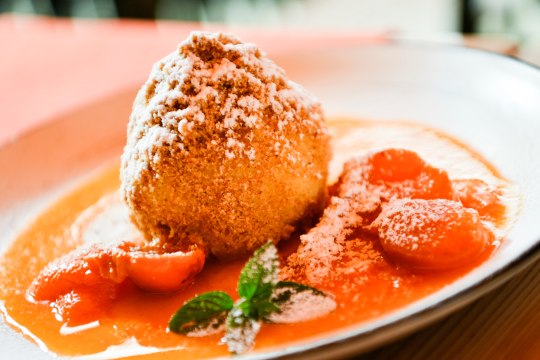  werden diese zu leckeren Marillenknödel verarbeitet., © Weinviertel Tourismus / Herbst