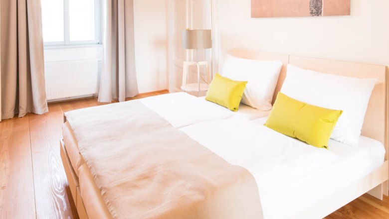 unternalb--51L94A1199, &copy; OBENauf