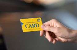Die Niederösterreich-CARD öffnet die Türen zu unvergesslichen Erlebnissen in der Natur. Entdecken Sie atemberaubende Landschaften, während Sie von einer Hütte zur nächsten hüpfen und die frische Bergluft genießen. Ein Sommer voller Abenteuer und malerischer Ausblicke erwartet Sie.