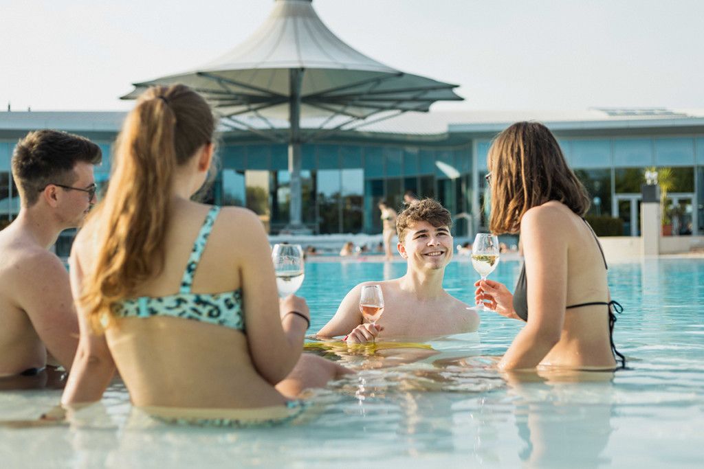 Pool & Wine
